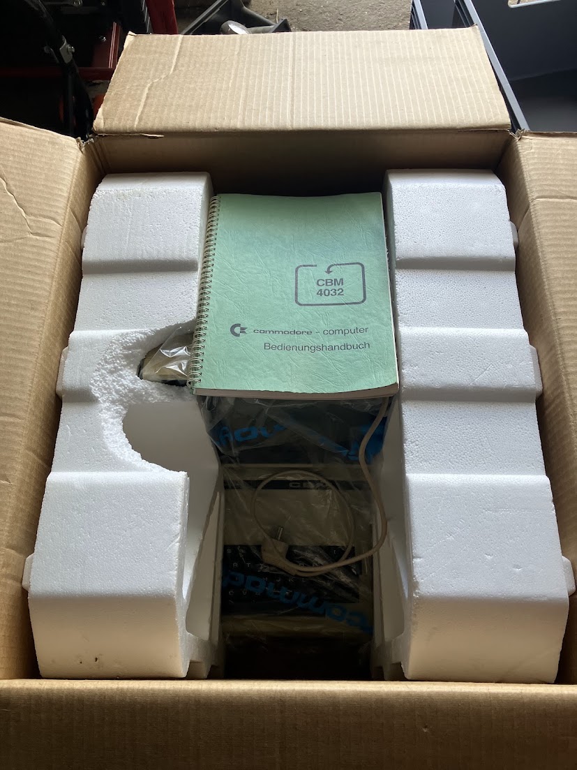 Commodore CBM 4032-32N